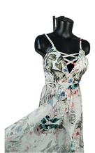 Cargar imagen en el visor de la galería, Mono con Falda
