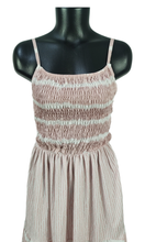 Cargar imagen en el visor de la galería, Vestido Largo Nido Abeja
