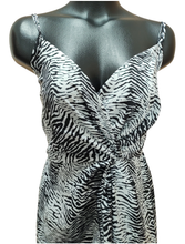 Cargar imagen en el visor de la galería, Vestido Julia
