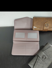 Cargar imagen en el visor de la galería, Carteras
