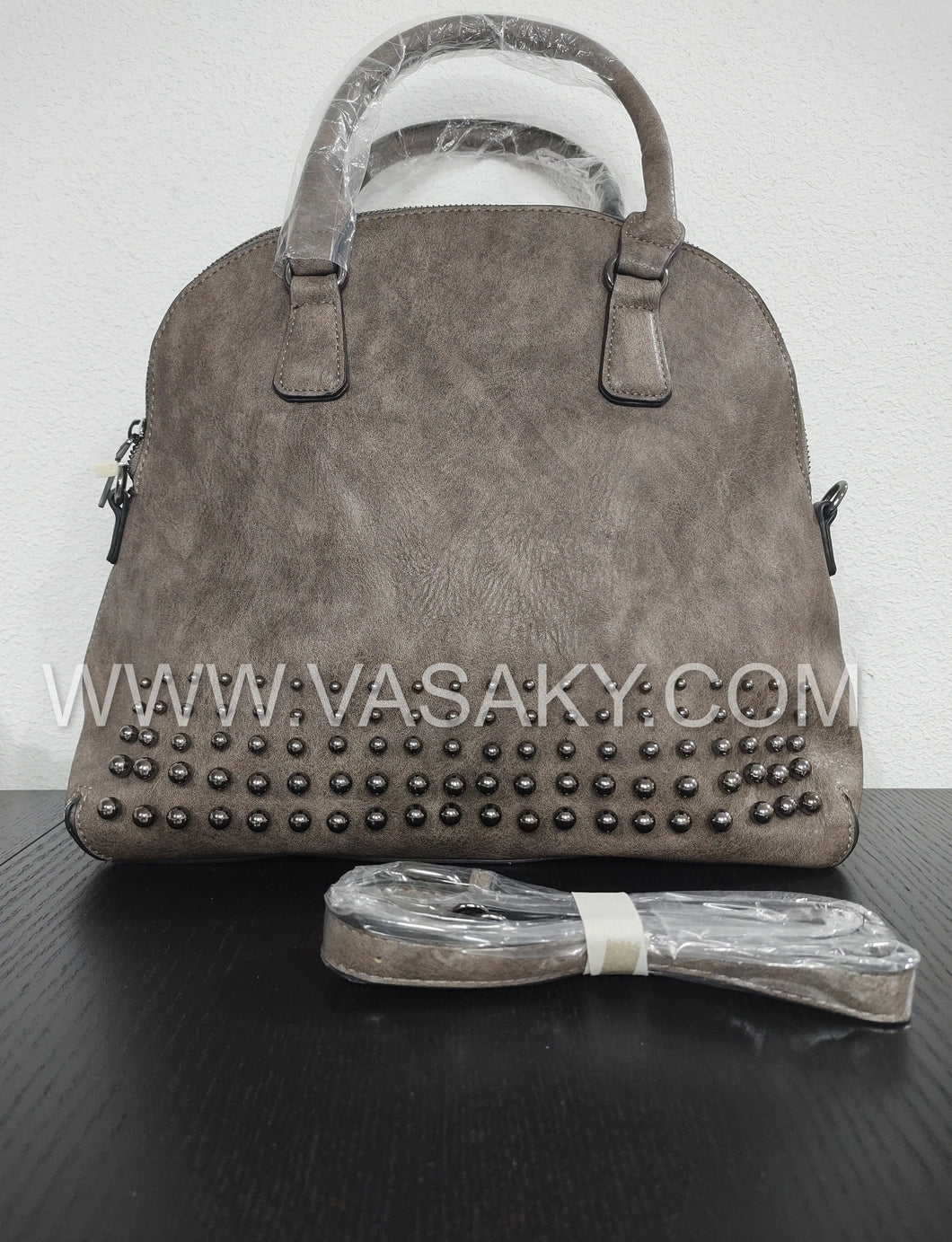 Bolso tachuelas