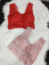 Cargar imagen en el visor de la galería, Bralette Paris Encaje
