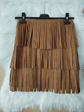 Cargar imagen en el visor de la galería, Falda Antelina Flecos
