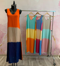 Cargar imagen en el visor de la galería, Vestido Faro
